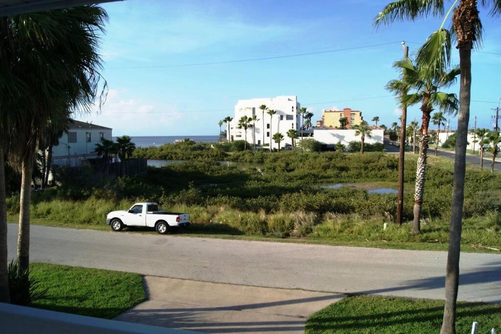 Blueheaven Mid Island Home With Pool Close To Bay South Padre Island Exterior photo